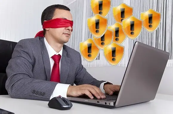 disadvantages and risks of ignoring updates